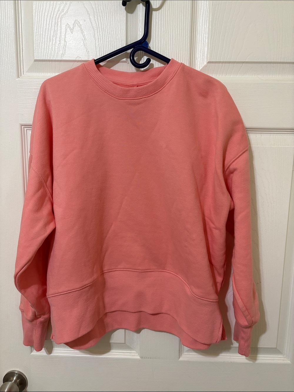 American Eagle Outfitters Coral Crewneck Sweatshirt